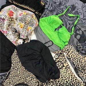 Women’s 2x two piece swim suit lot